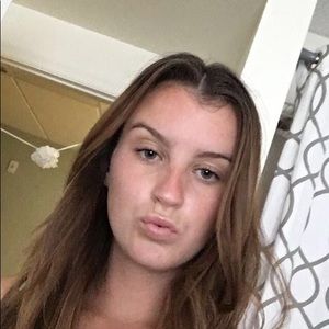 Meet your Posher, Molly